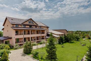 Фотографии Курортные отели Club Insieme Grand Resort г. Потлоджи (Румыния) №1 Фото Курортные отели Club Insieme Grand Resort г. Потлоджи 1